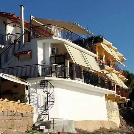 Ekie Apartment With Sea View Kalamata Dış mekan fotoğraf