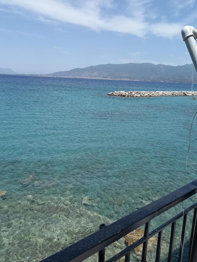 Ekie Apartment With Sea View Kalamata Dış mekan fotoğraf