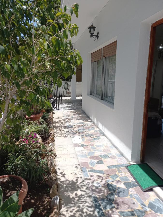 Ekie Apartment With Sea View Kalamata Dış mekan fotoğraf