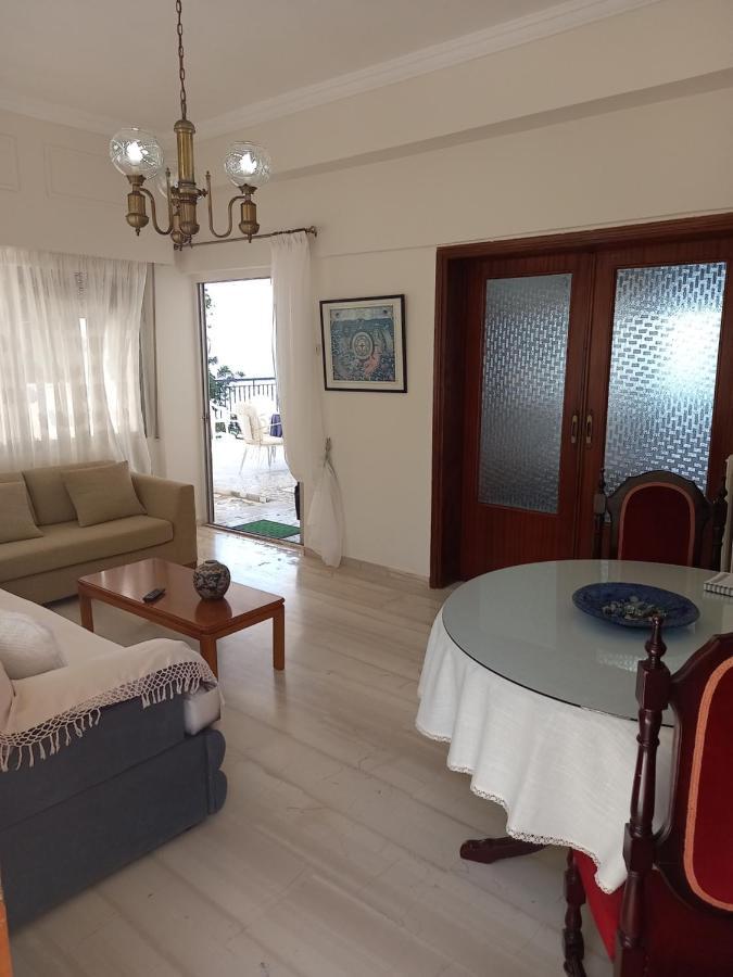 Ekie Apartment With Sea View Kalamata Dış mekan fotoğraf