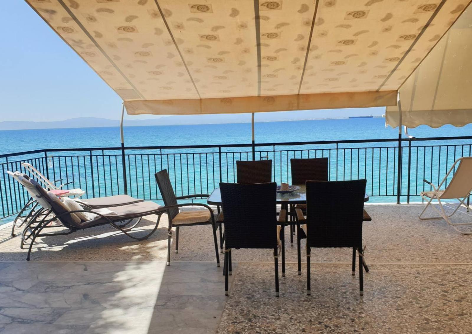 Ekie Apartment With Sea View Kalamata Dış mekan fotoğraf